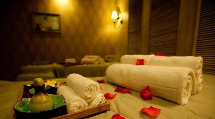 武汉硚口区高端水疗spa会馆就这样带着清风月静抚慰了光阴悲喜